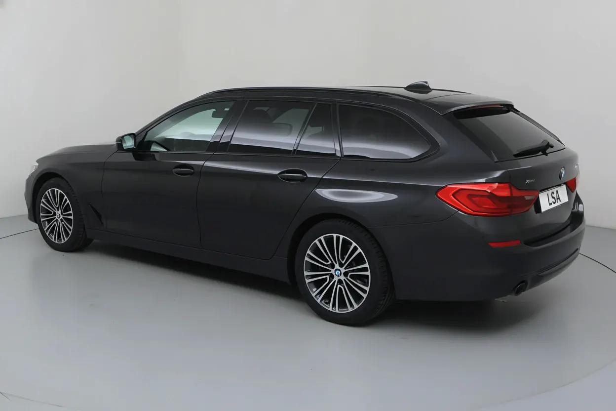 BMW Série 5 Lille vue 3 BMW Série 5 en leasing sans apport à Lille — vue 3