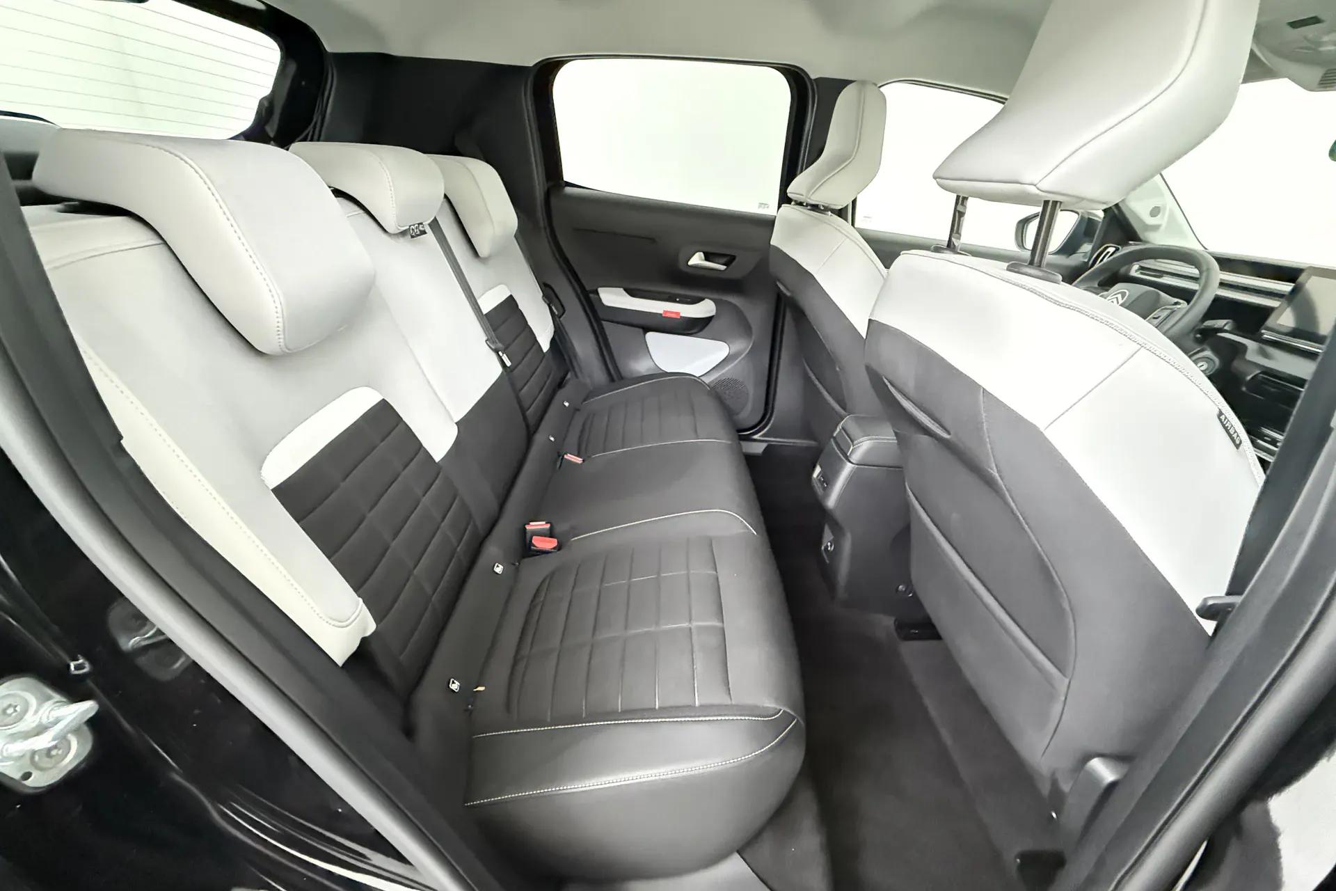 Citroën C3 Lille vue 5 Citroën C3 en leasing sans apport à Lille — vue 5