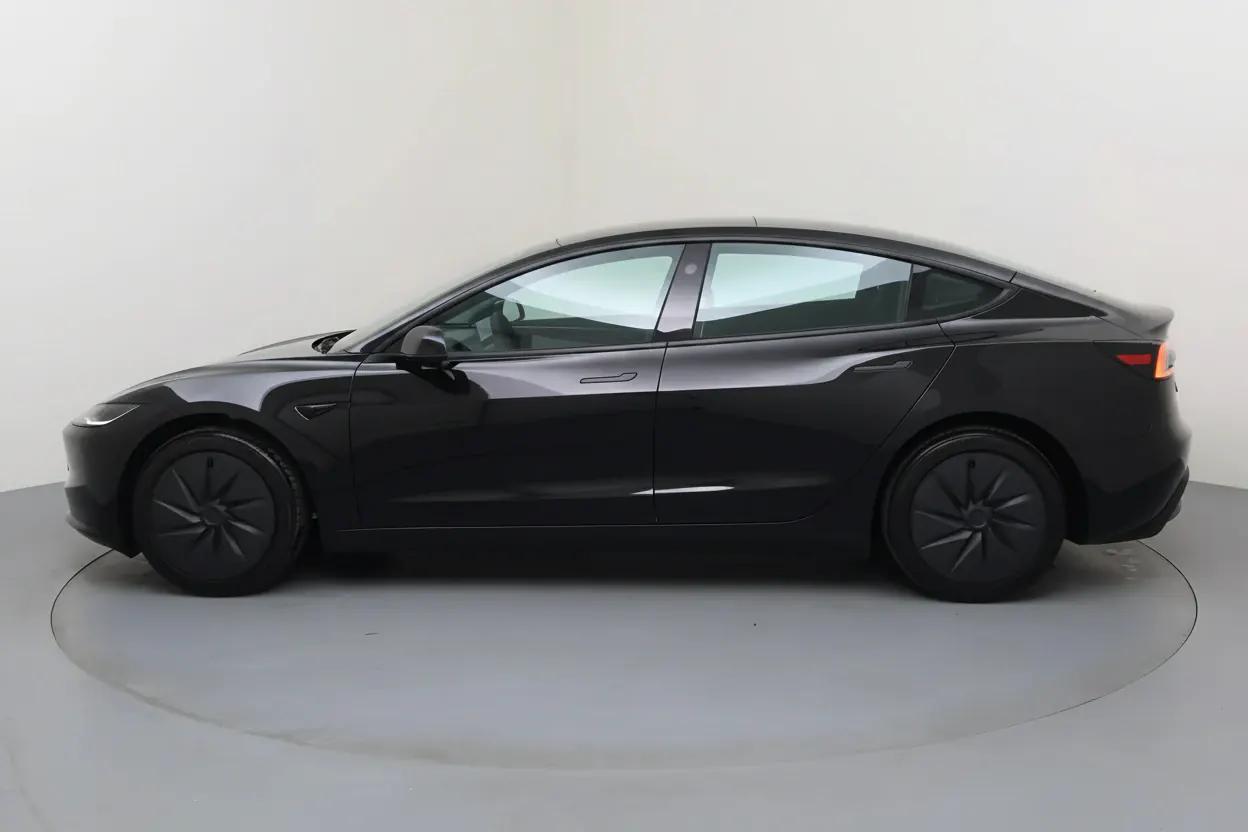 Tesla Model 3 Lille vue 2 Tesla Model 3 en leasing sans apport à Lille — vue 2